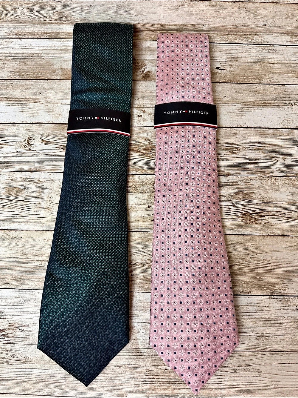 Tommy Hilfiger Geometric Tie Set in Green & Pink NWT